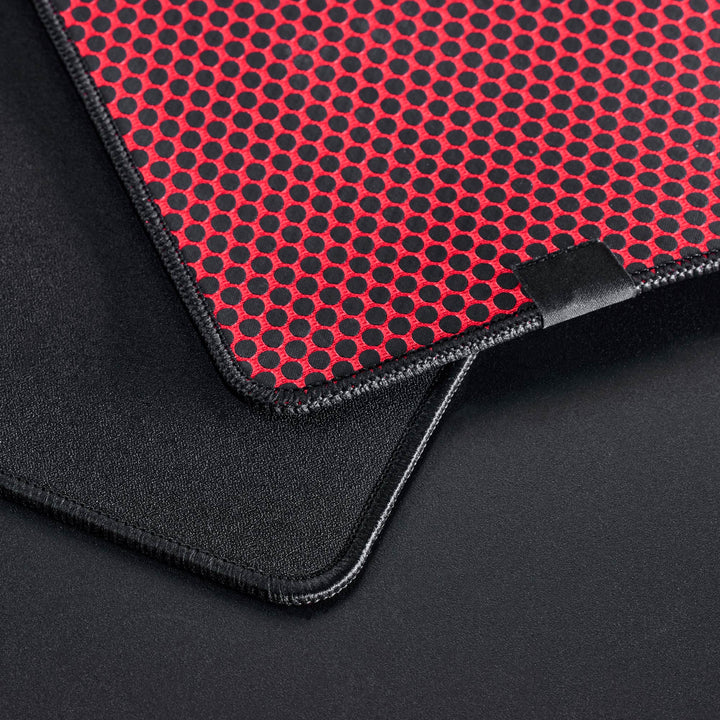 https://row.hyperx.com/cdn/shop/files/kf-1-hyperx-pulsefire-mat-gaming-mouse-pad-xl_720x.jpg?v=1646377772